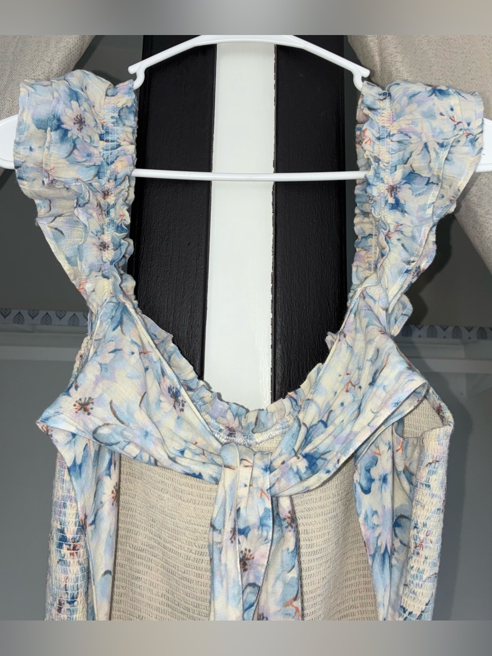 AE - Floral Ruffle Dress - Picture 4 of 9
